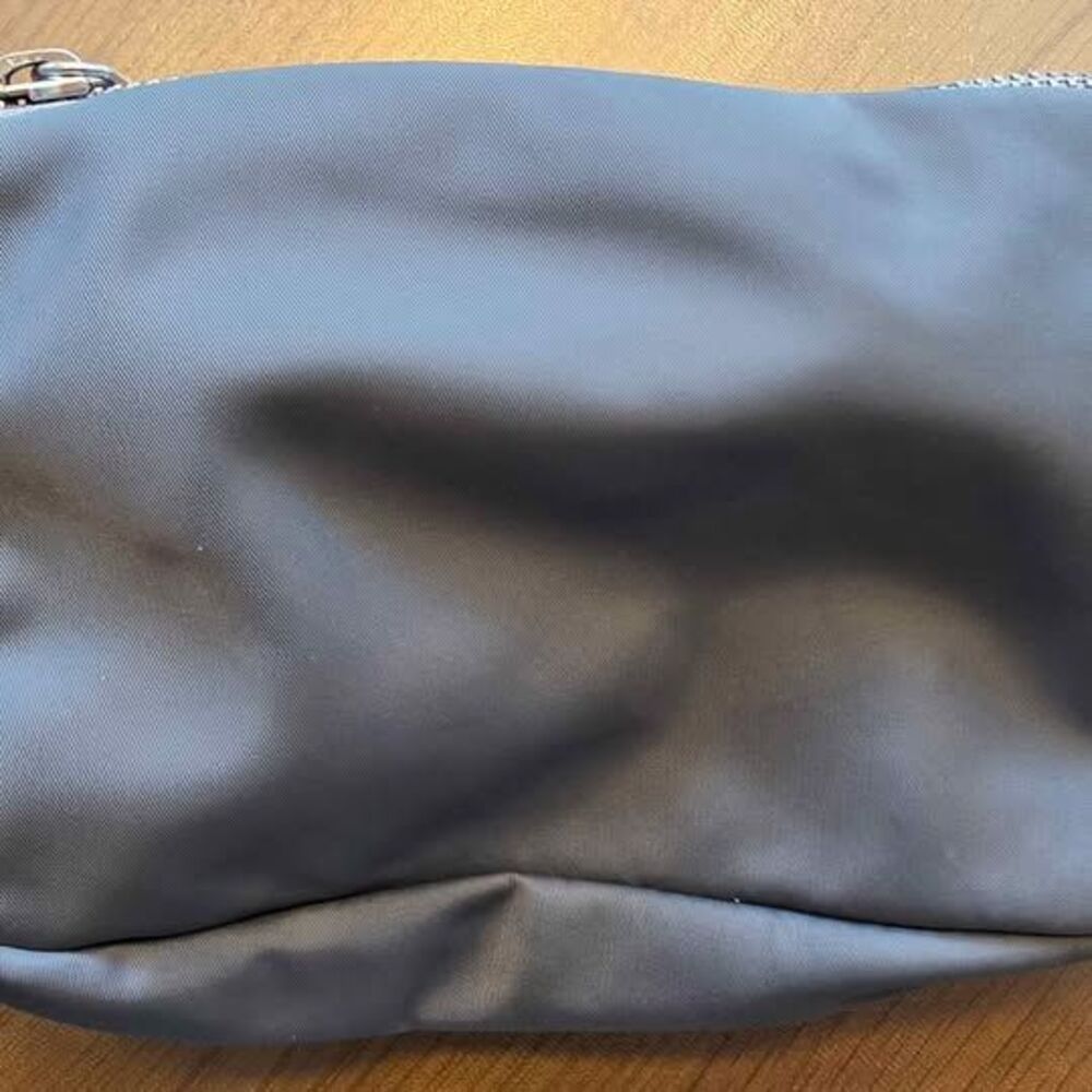 Lululemon Everywhere Belt Bag